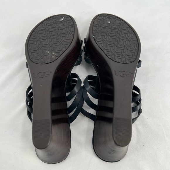 UGG Mattie Black Leather Platform Wedge Sandal Size 10 - Picture 13 of 14